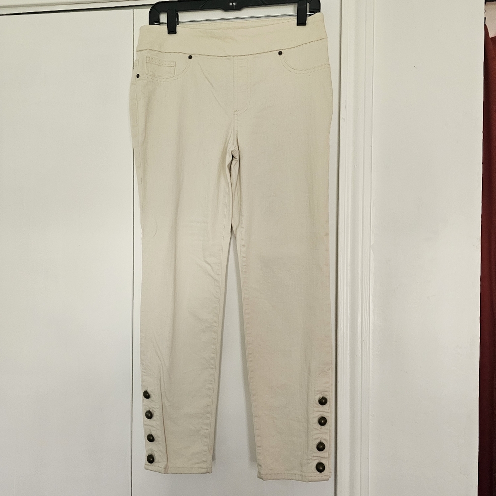 Chico's Cream Jeggings with Decorative Studs